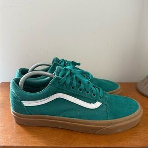 Vans old skool men’s 10.5 green/White Sneakers with Gum Sole